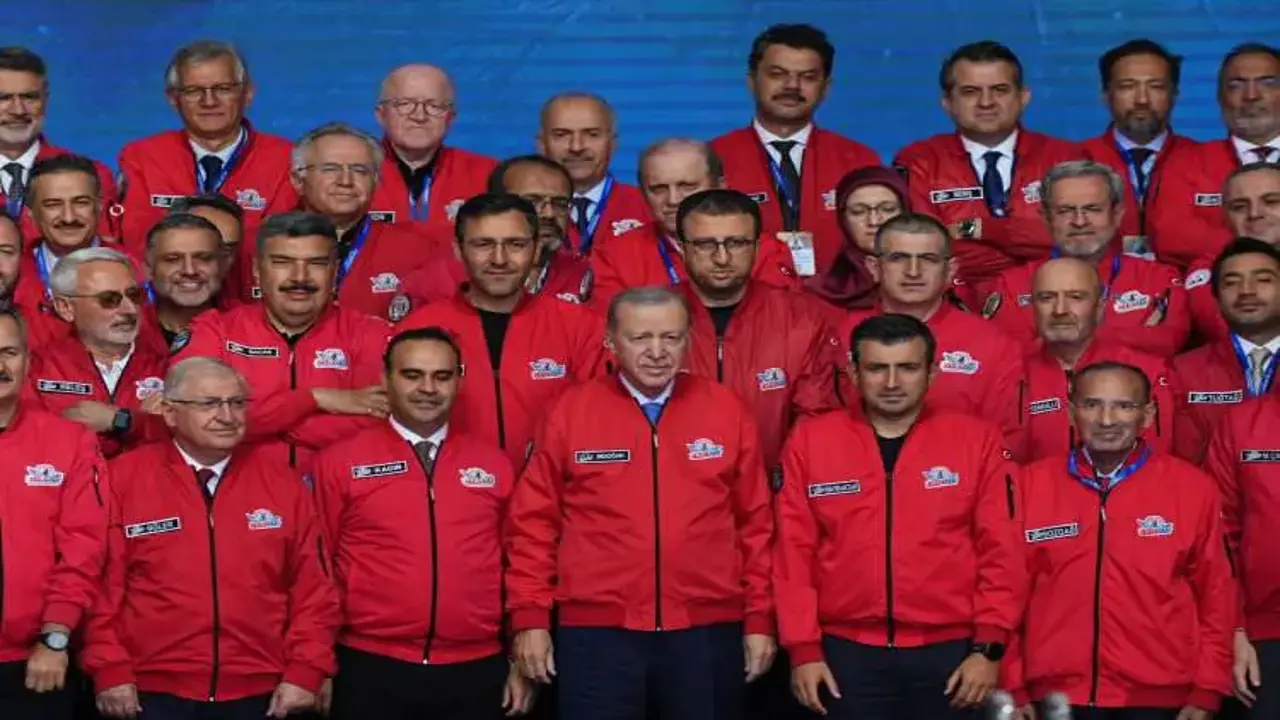 İstatistikler yerle bir oldu! 1 milyon 600 bin genç sahaya indi! Başkan Erdoğan duyurdu