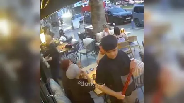 İzmir'de canice öldürülen gencin son görüntüleri ortaya çıktı! Can havliyle oraya sığınmış