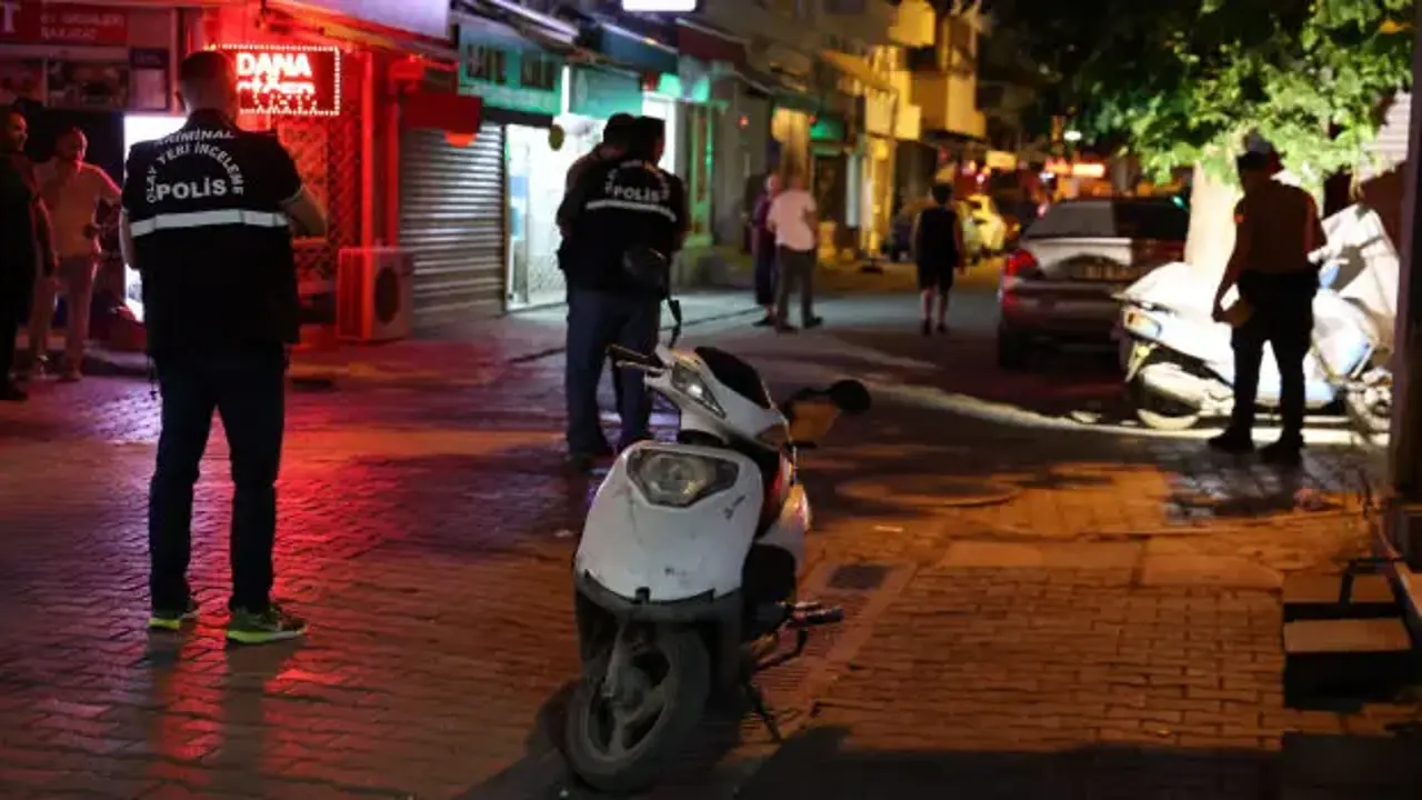 İzmir'de sokak ortasında silahlı çatışma: 5 yaralı