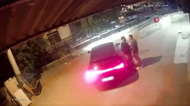 İzmir'de vahşet saniye saniye kamerada: Önce boğdu, sonra izledi!