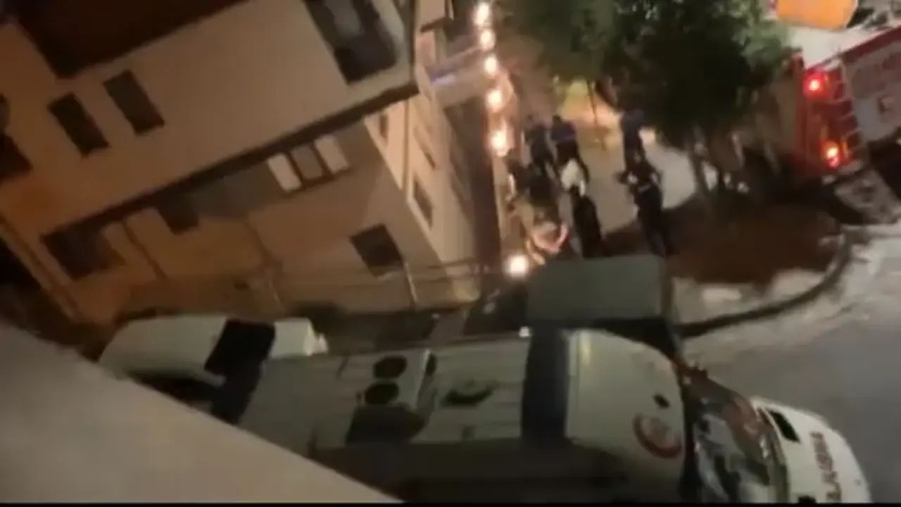 Kağıthane'de kan donduran olay! Korkuluklara kabloyla asılı ceset bulundu