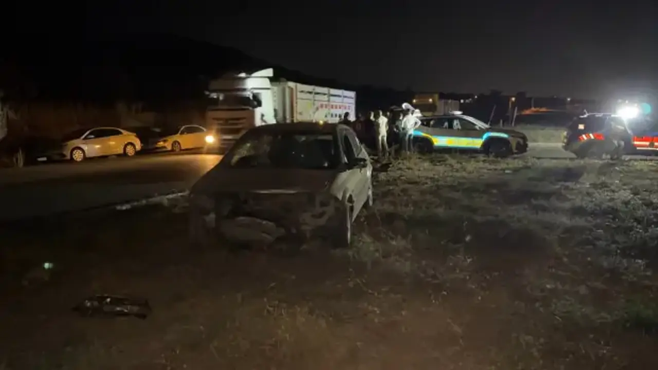 Kilis'te otomobil ile motosiklet çarpıştı: 2 yaralı