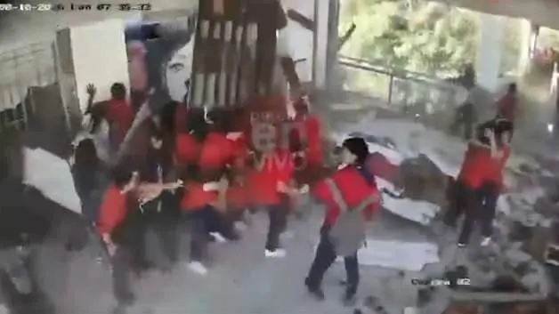 Kolombiya'daki şiddetli depremin yeni görüntüleri ortaya çıktı