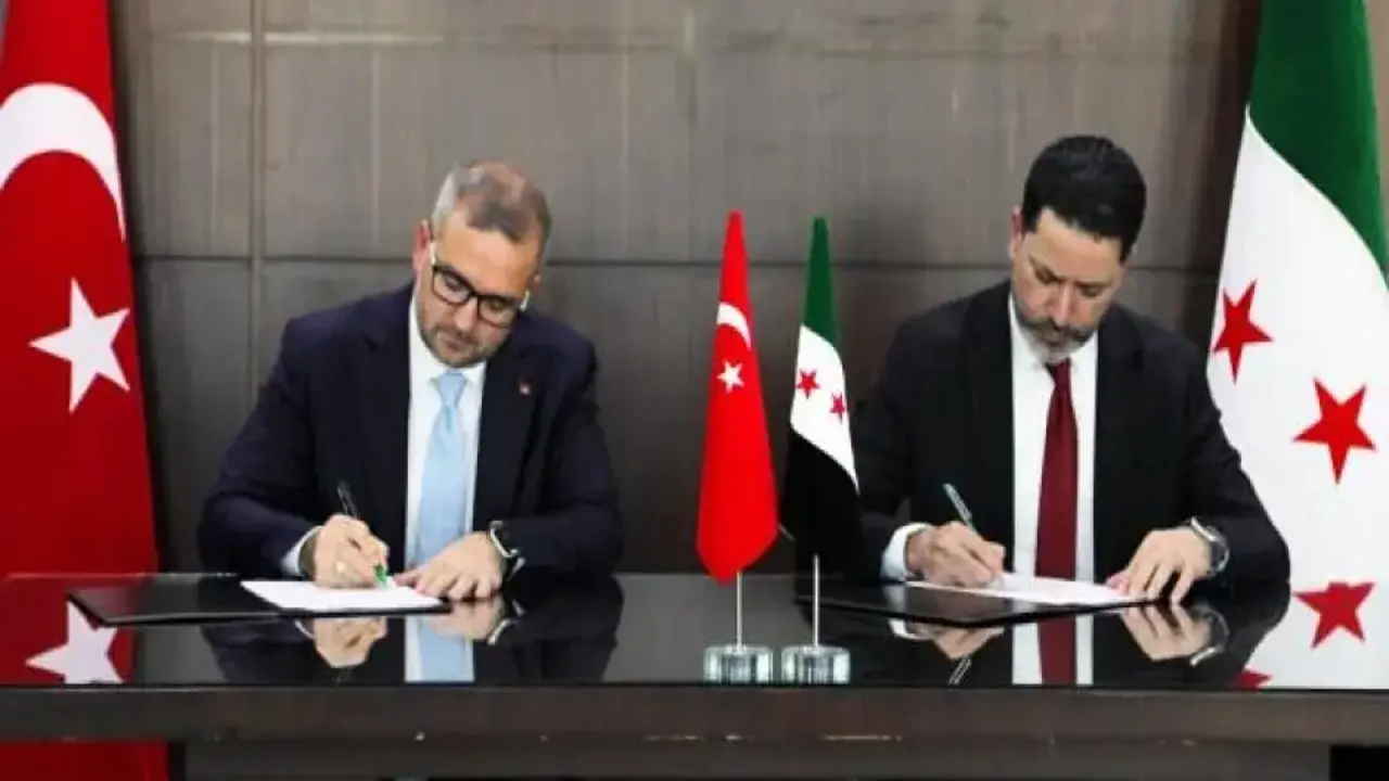 Komşu ülkeyle anlaşma sağlandı! Türk Lirası için imzalar atıldı