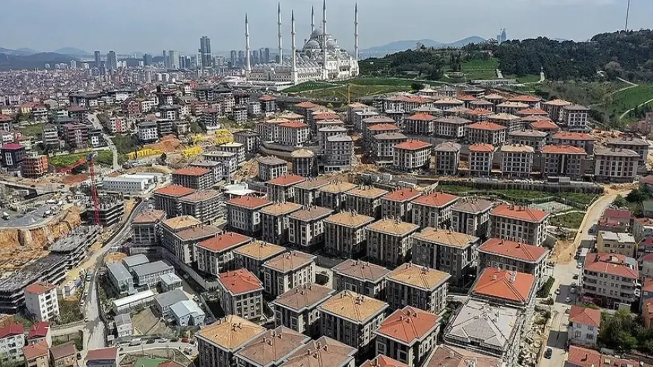 Konut piyasasında temmuz freni: Satışlar düşerken ipotekli işlemler arttı