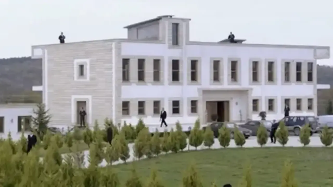Kurtlar Vadisi'nin meşhur malikanesi satılıyor: Fiyat dudak uçuklattı!