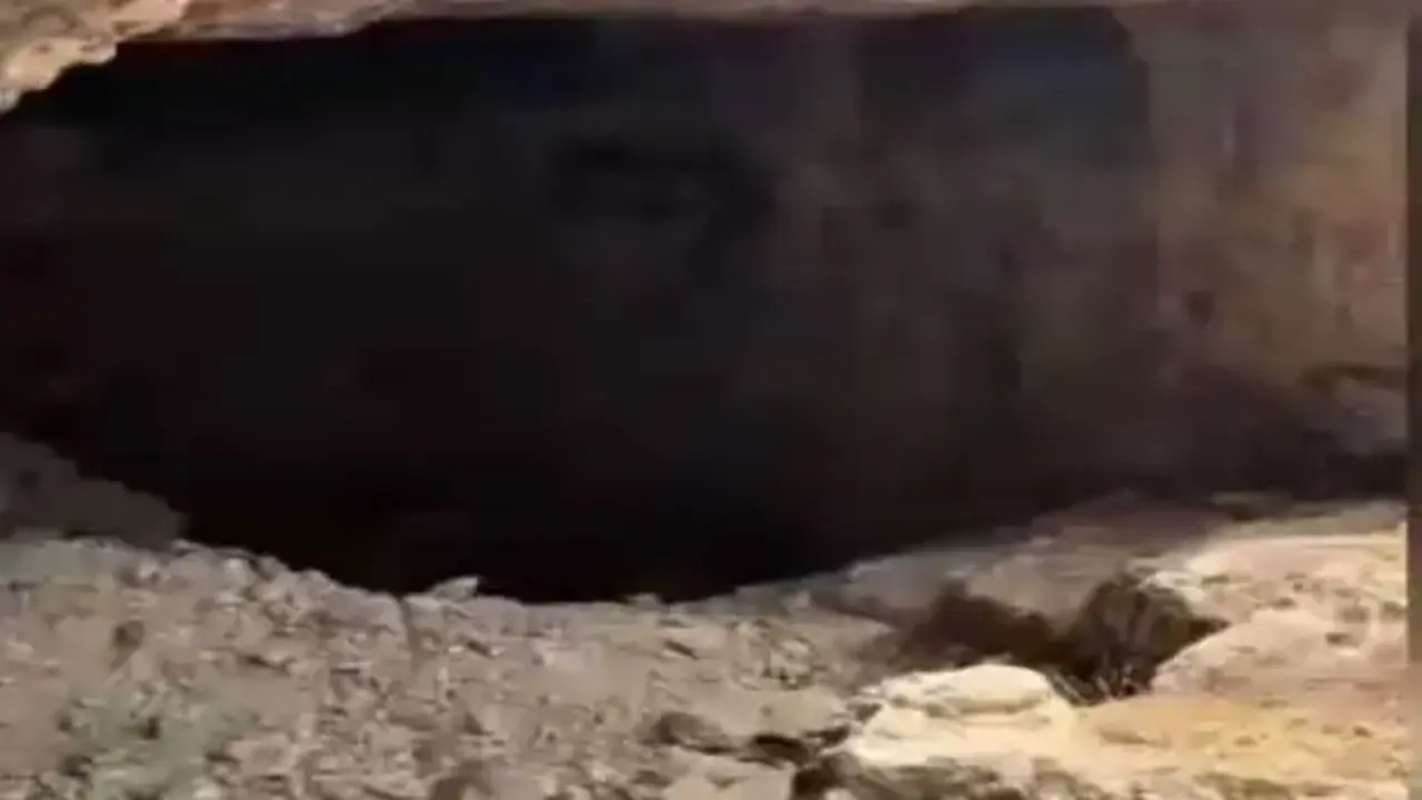 Mağarada kaçak kazı yapan 4 defineci suçüstü yakalandı