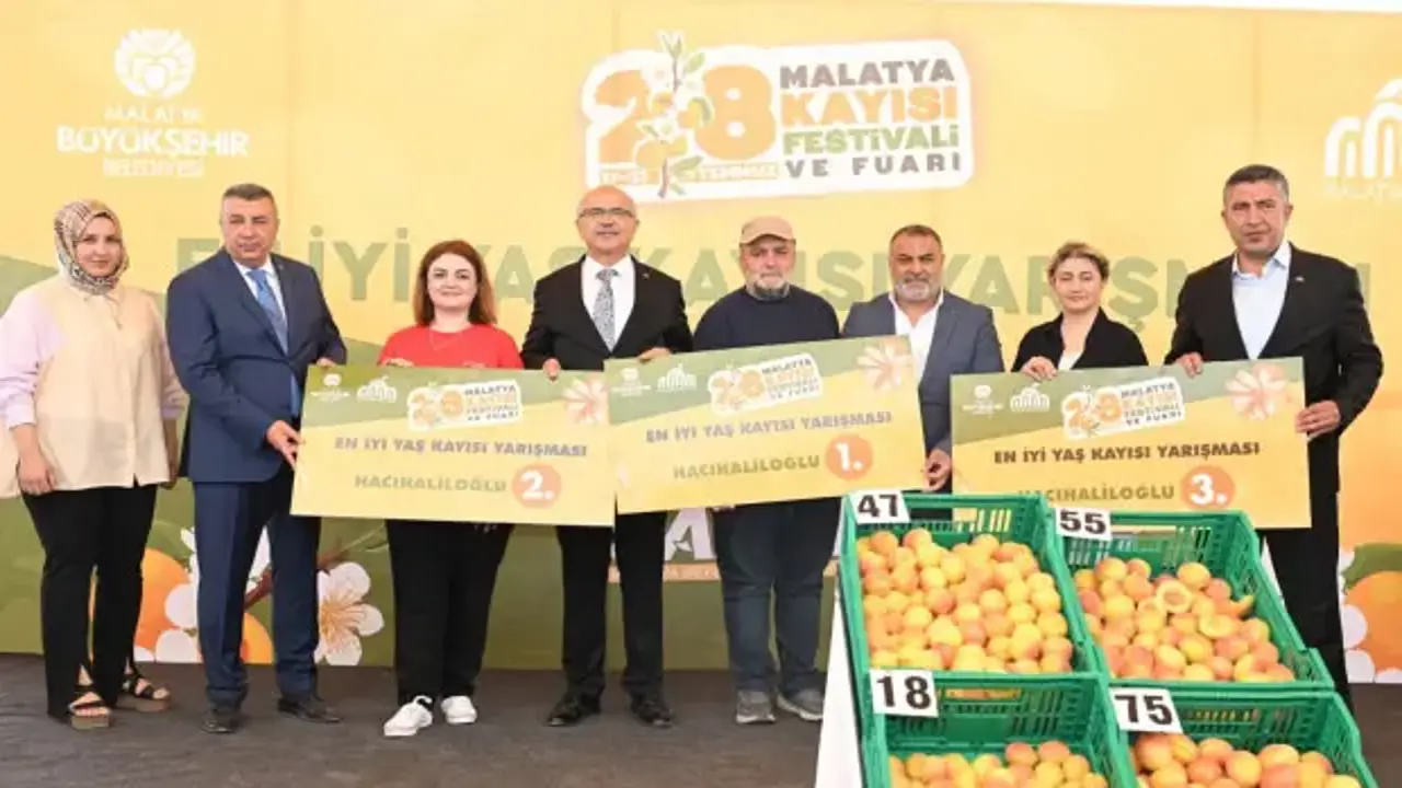Malatya Kayısı Festivali ve Fuarı eğlence dolu anlar yaşatıyor
