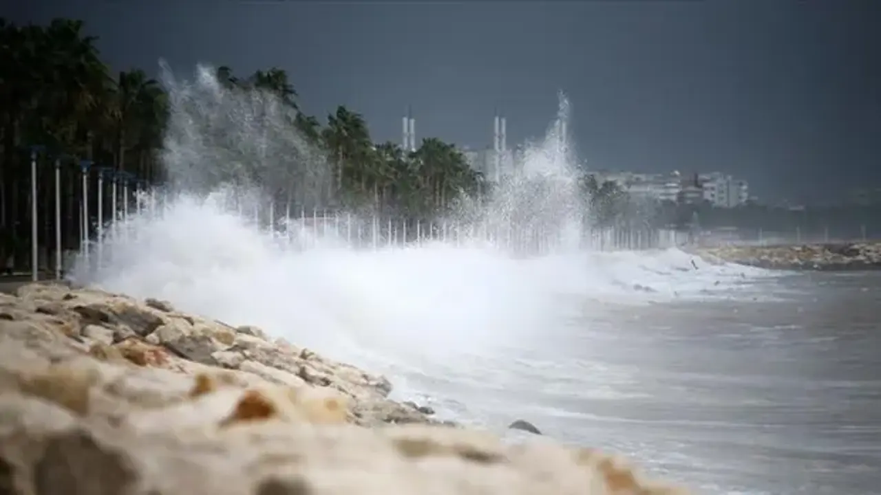 Marmara'nın güneybatısı ile Kuzey Ege için kuvvetli fırtına uyarısı