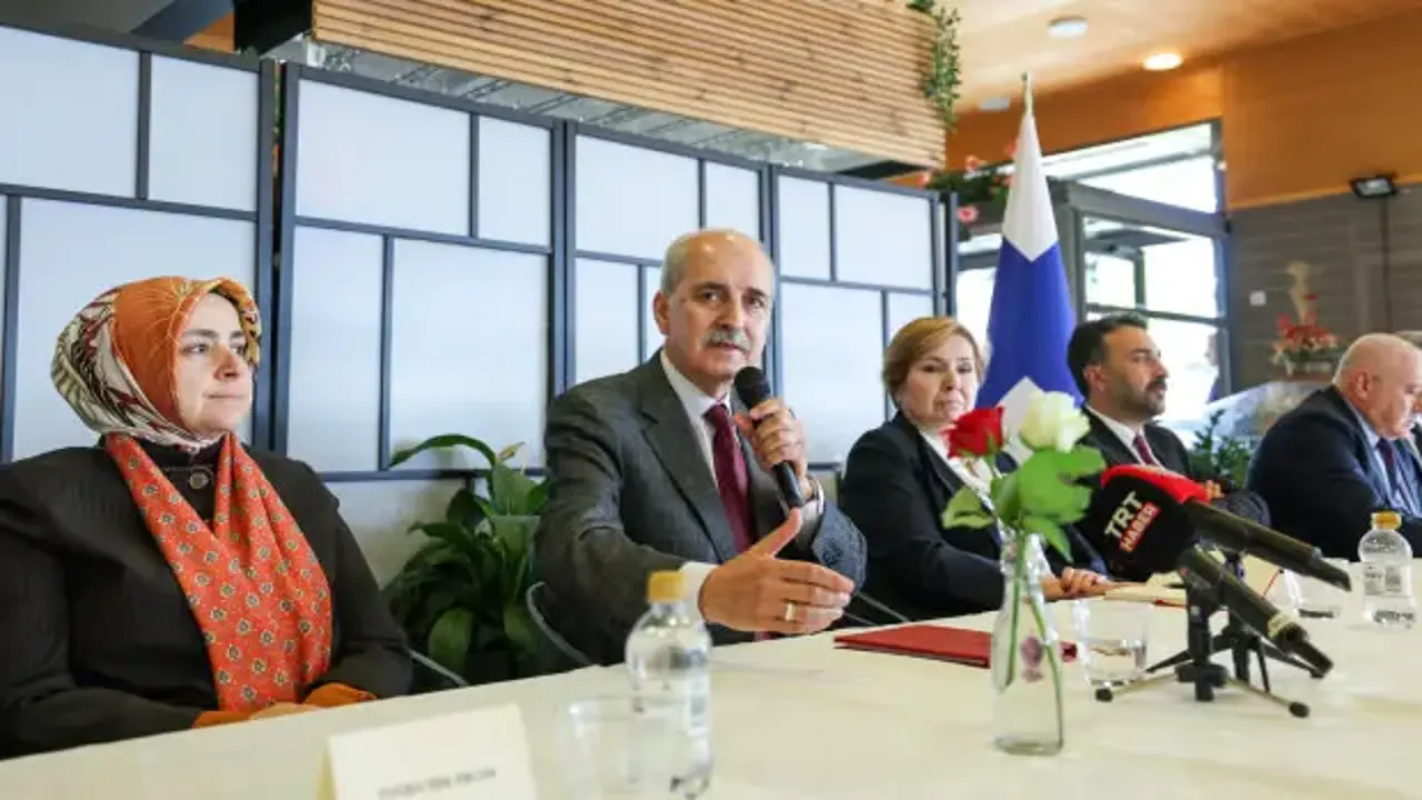 Meclis Başkanı Kurtulmuş, Finlandiya'da Türk ve Tatar toplumu temsilcileriyle buluştu