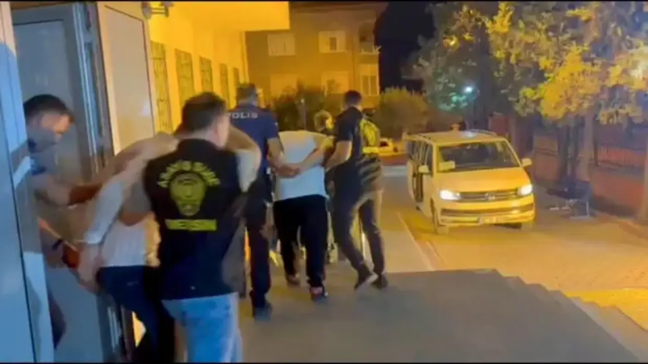 Mersin'de gazinolara operasyon: 22 kişi tutuklandı!