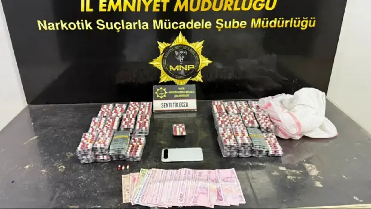 Mersin’de narkotikten sokak satıcılarına ağır darbe: 2 zanlı tutuklandı!