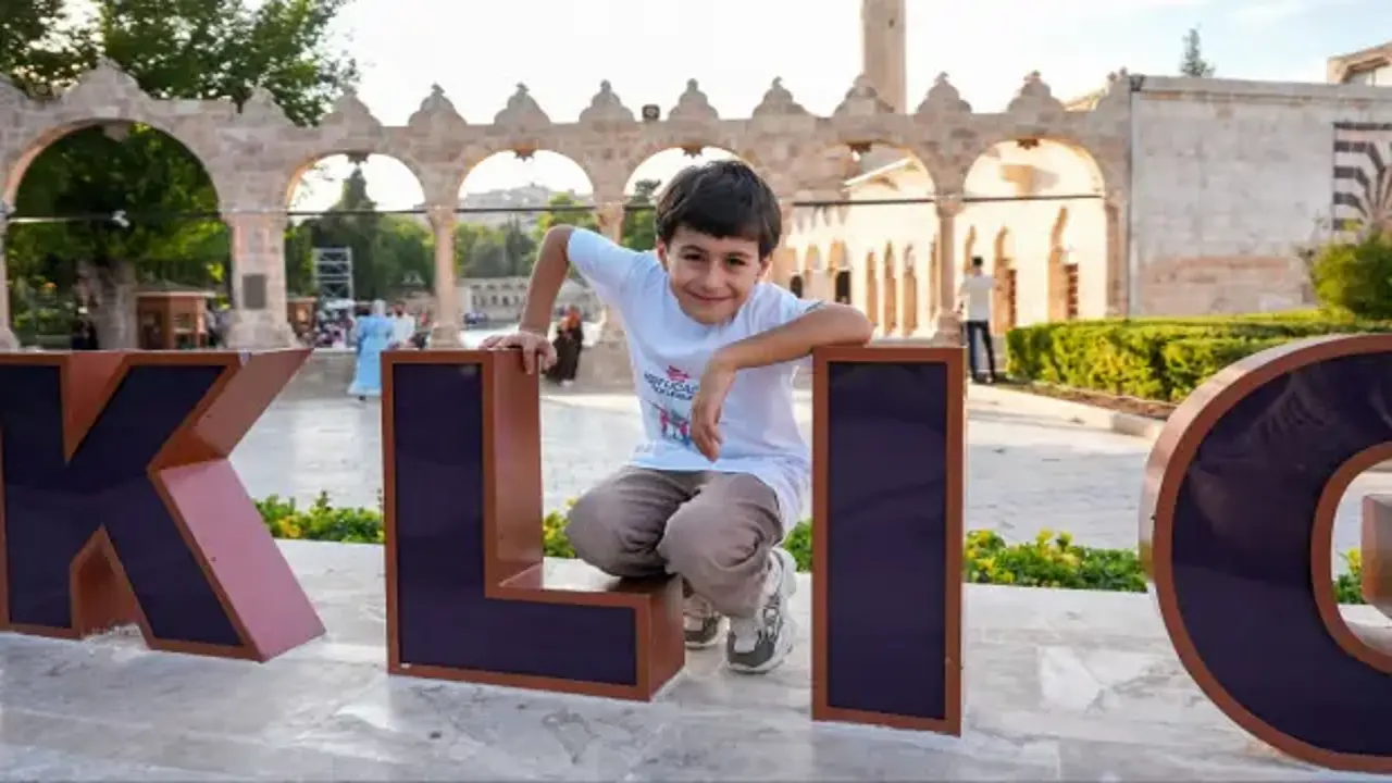 Minik Selimhan bu defa Şanlıurfa’dan seslendi: İsot oluyoruz, yürek ateşliyoruz!