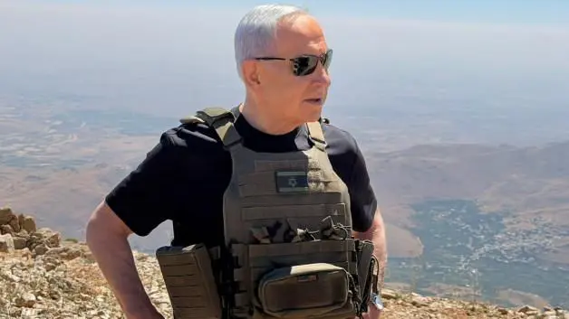 Netanyahu'dan Suriye'de küstah açıklama! Hermon Dağı'ndan tehditler savurdu