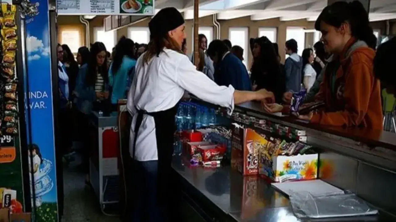 Okul kantinlerinde yeni dönem başlıyor! 675 üründe uygulanacak