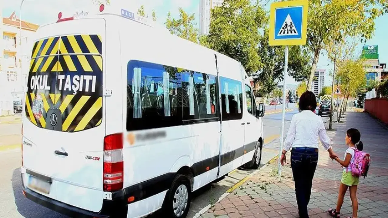 Okul servislerinde yeni tarife belli oldu: Veliler tepkili, servisçiler ucuz buluyor