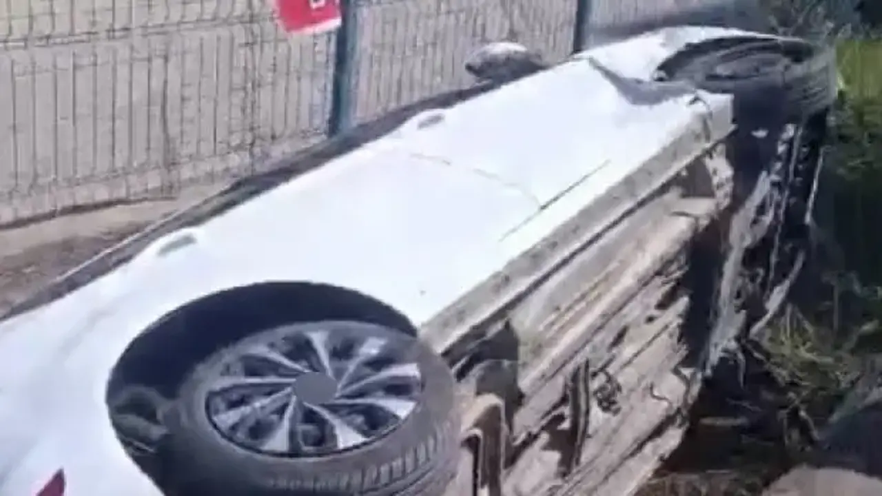 Osmaniye’de feci kaza: Otomobillerden biri kanala düştü