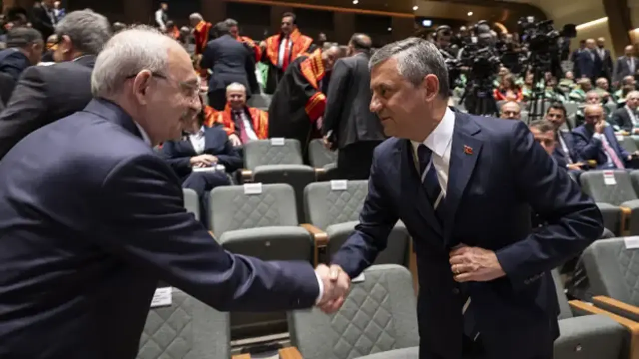 Özgür Özel, Kılıçdaroğlu ile tokalaşmalarını açıkladı: Kırgın ve küskünüm
