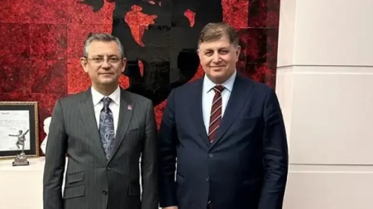 Özgür Özel'e İzmir şoku! Cemil Tugay verdiği sözden döndü