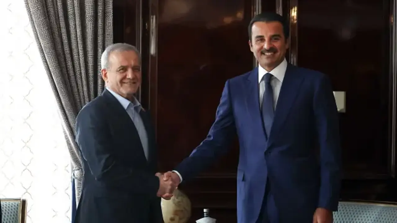 Pezeşkiyan Moskova'da: Katar Emiri ile görüştü