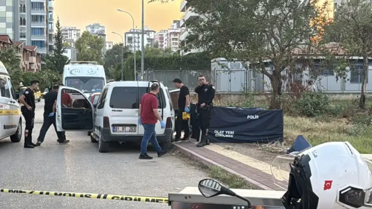 Şehrin göbeğinde korkunç olay: Baba ve oğlu canice öldürüldü, anne yaralı