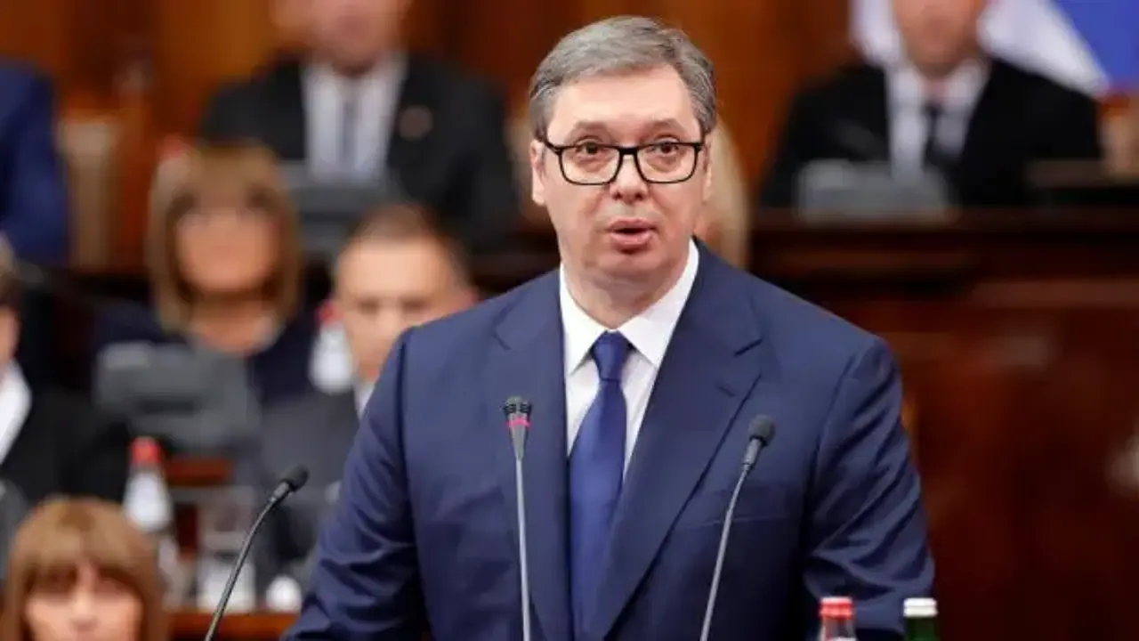 Sırbistan Cumhurbaşkanı Vucic, 27 Eylül'de istifa edeceğini duyurdu