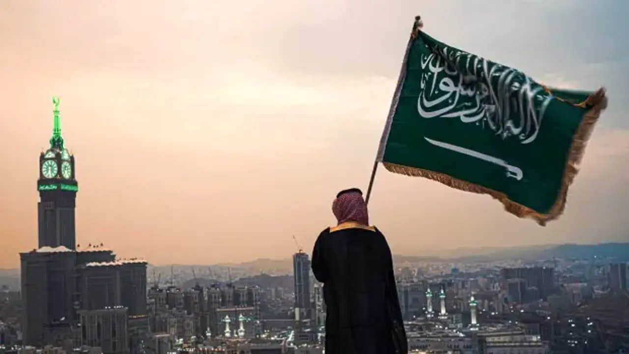 Suudi Arabistan'dan umre vizesi kararı! Büyük kolaylıklar sağladılar! İşte yeni şartlar