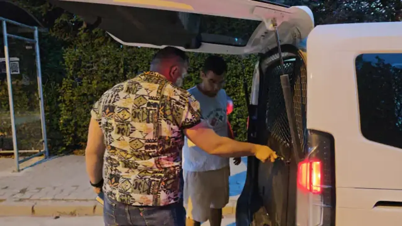 Tartıştığı babasını bıçakladı!