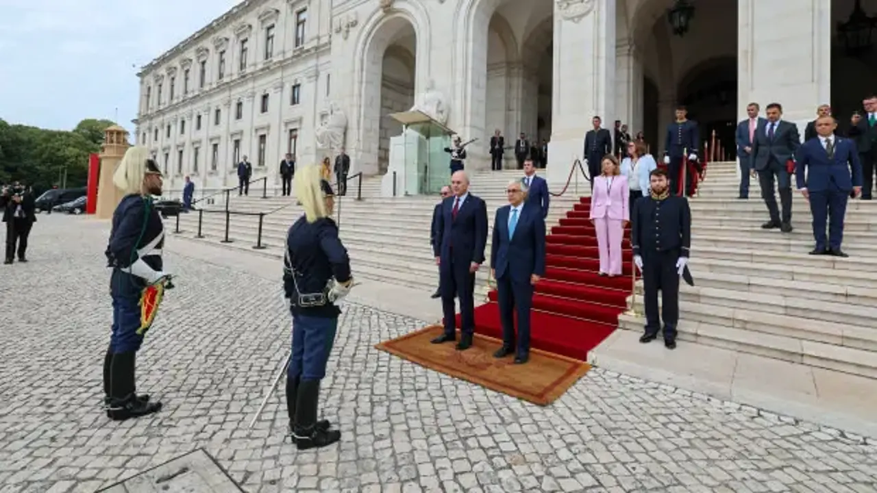 TBMM Başkanı Kurtulmuş, Portekiz'de resmi törenle karşılandı
