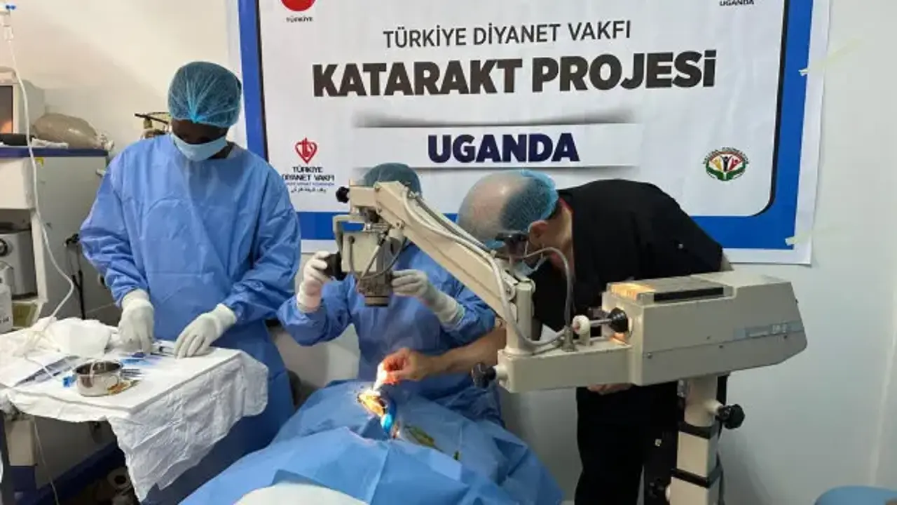 TDV'de dünyanın dört bir yanına şifa eli: Binlerce kişinin görme umudu oldu