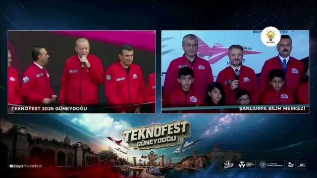 Teknofest Güneydoğu'da renkli anlar: Erdoğan Şanlıurfa türküsü istedi, türkünün sözleri dikkat çekti