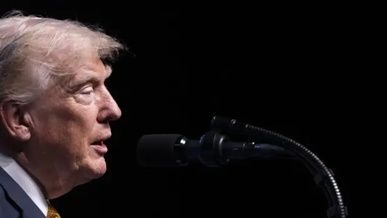 Trump’tan flaş İran savaşı itirafı: “Seçimler nedeniyle tüm gücümüzle saldırmadık”
