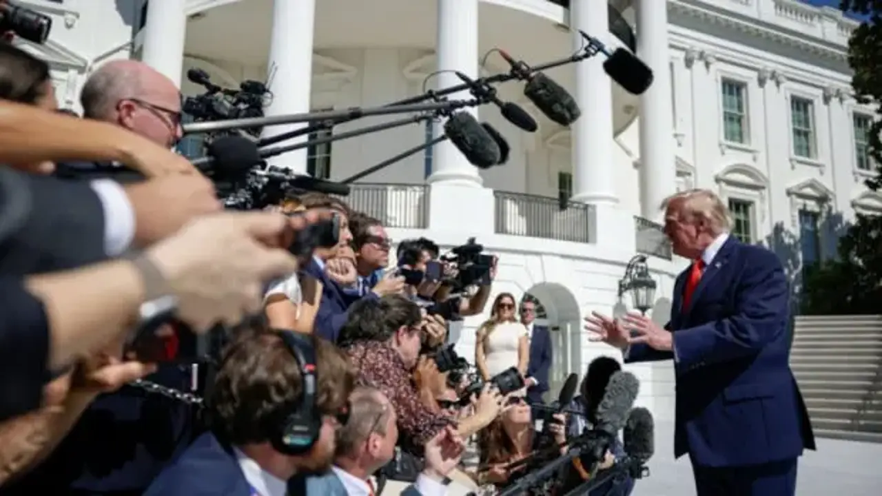 Trump'tan İran’a tarihi tehdit: Ya anlaşmayı imzalayacak ya da var olmayacak