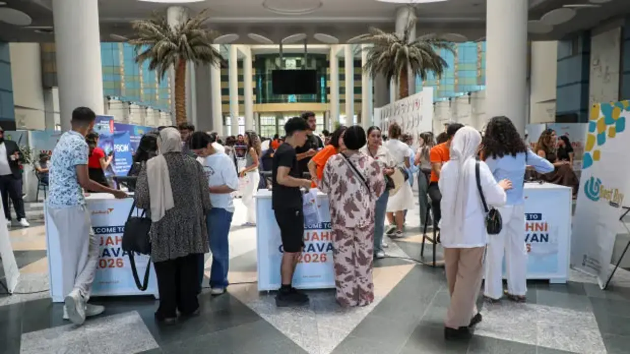Tunus'taki eğitim fuarında Türk üniversitelerine yoğun ilgi