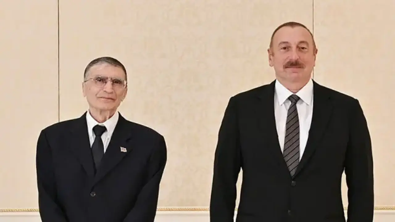 Türk biliminin gururuna Azerbaycan’dan büyük onur! Aliyev'den Sancar'a 