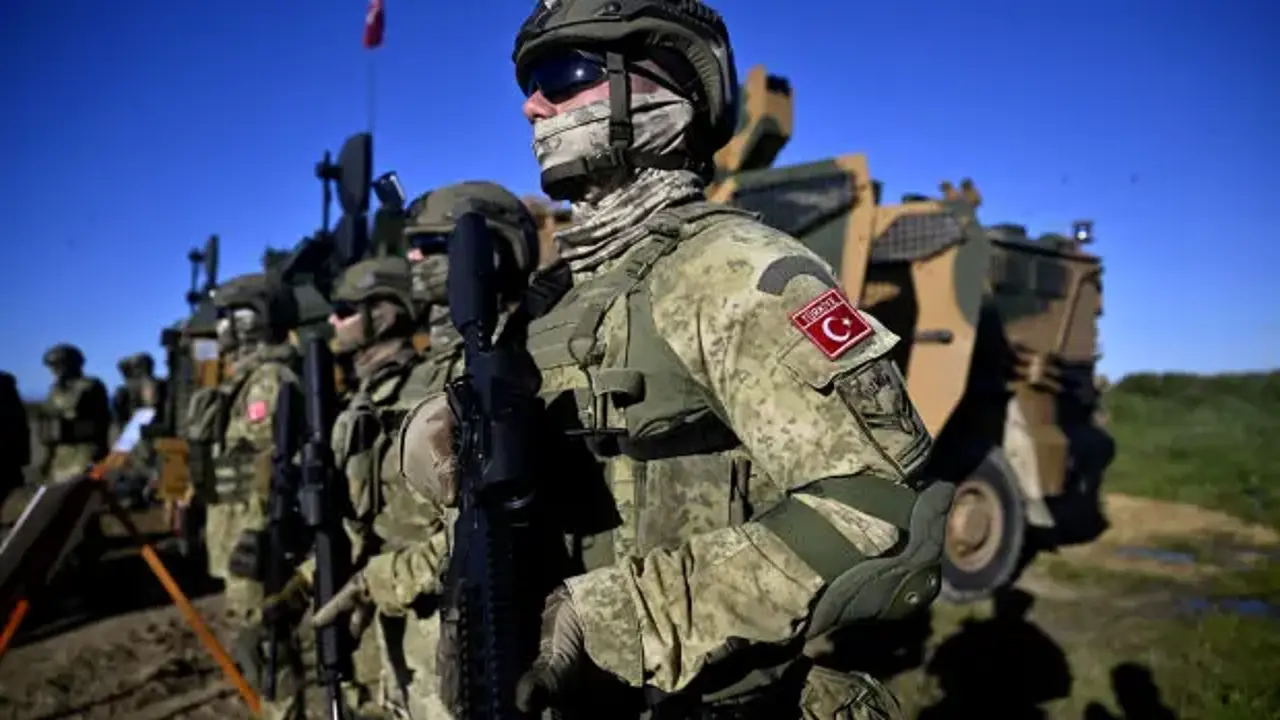 Türk ordusu tarafından eğitildiler! Ülkenin liderinden orduya talimat! Bölgede yeni dönem