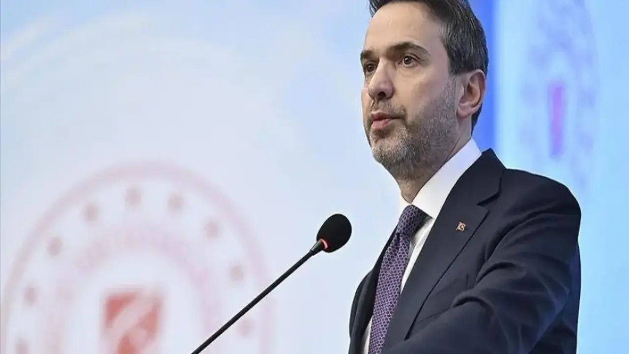 Türkiye enerjide vites yükseltiyor! Karadeniz'in altından elektrik taşınacak