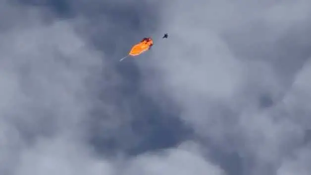 Ukrayna'da nefes kesen av: Savaş uçağı Rus dronunu tarafından düşürüldü!