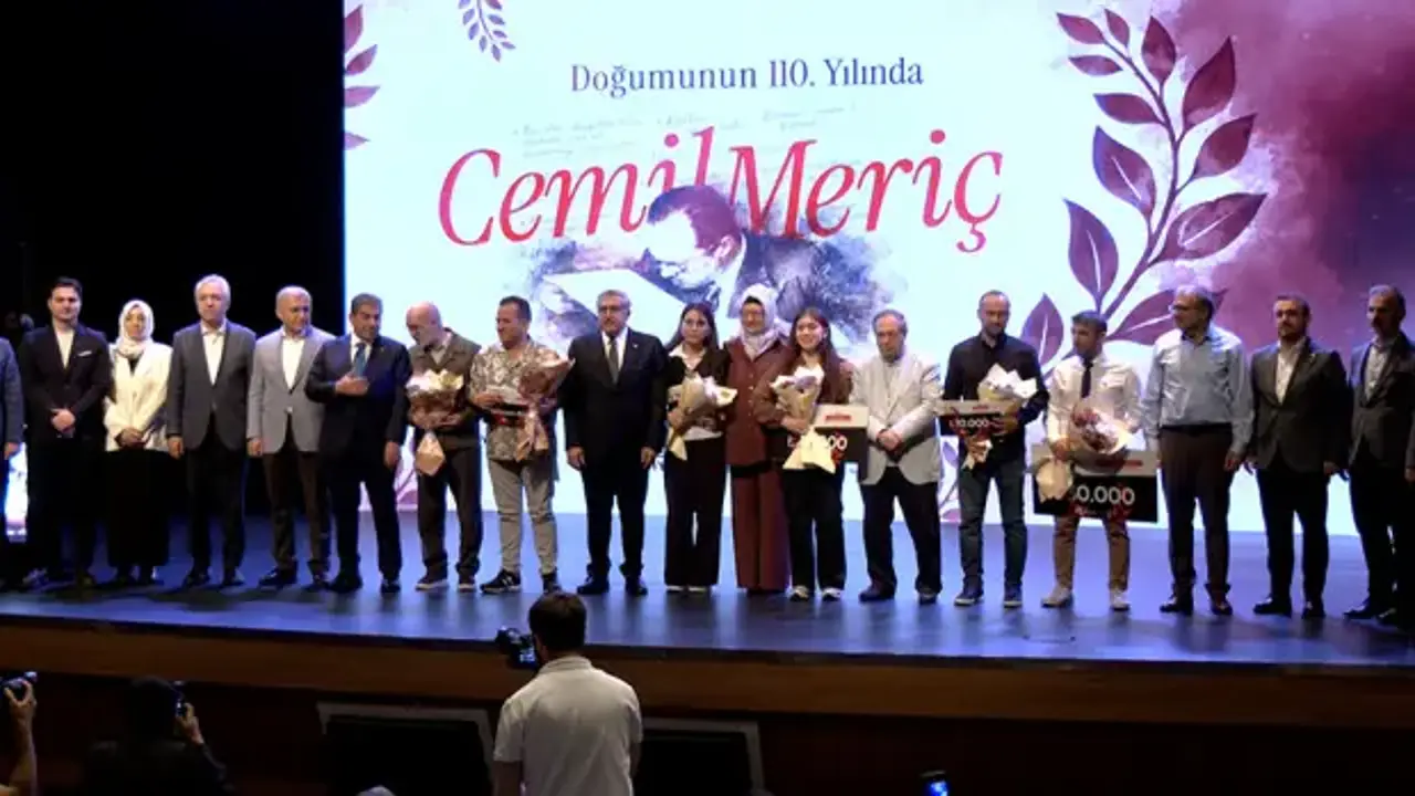 Usta mütefekkir Cemil Meriç doğumunun 110'uncu yılında Esenler'de anıldı