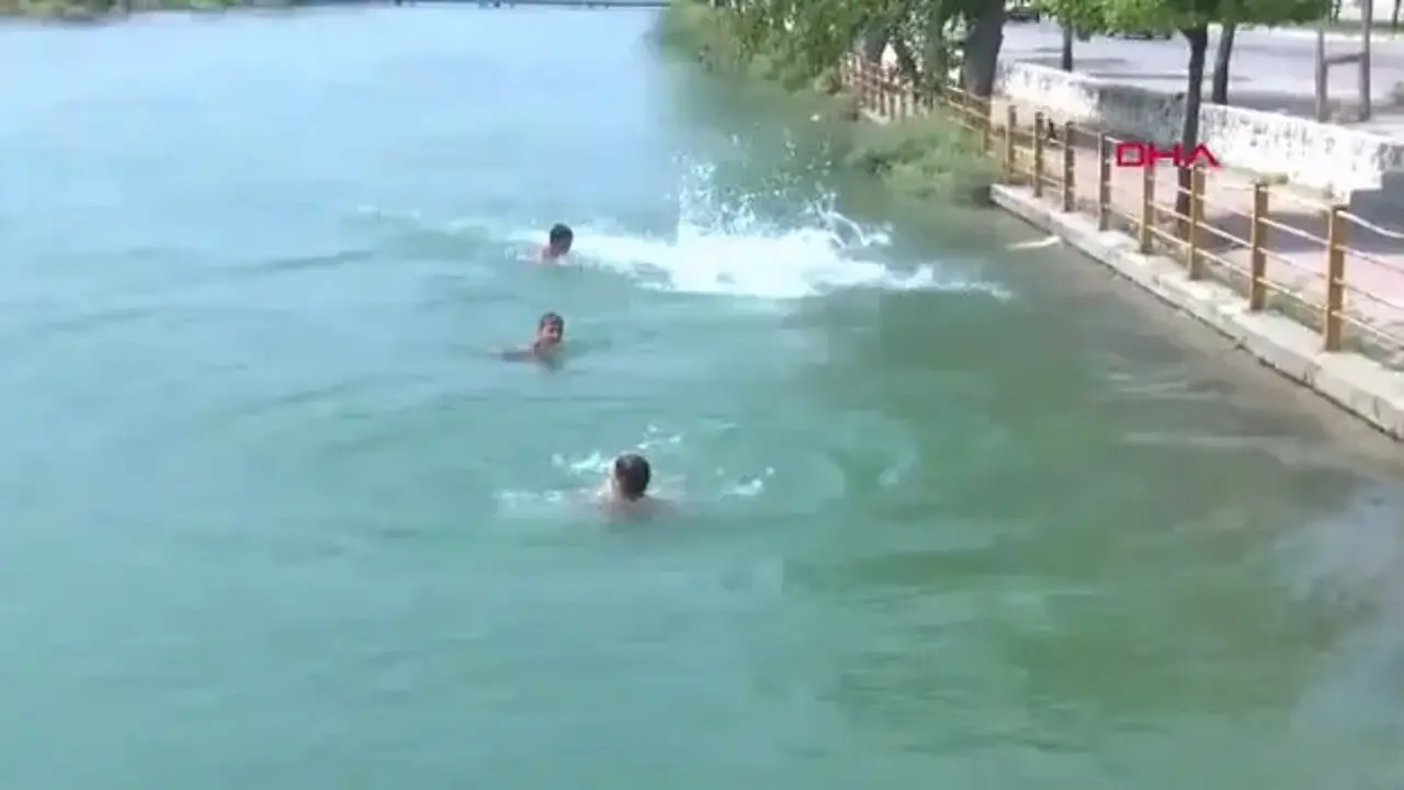 Uzmanından yaz aylarında artan boğulma ve felç vakalarına karşı kritik uyarı