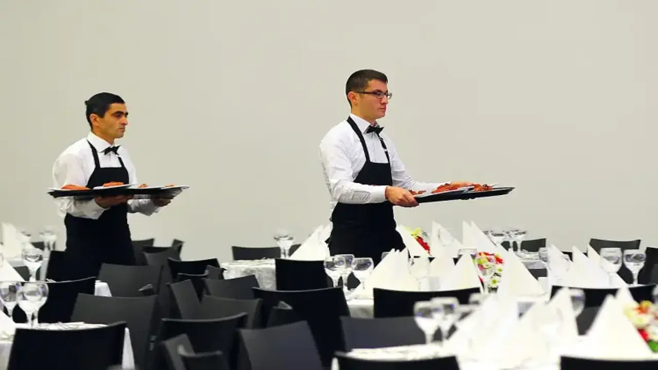 Yargıtay'dan milyonlarca garsonu ilgilendiren emsal bahşiş kararı