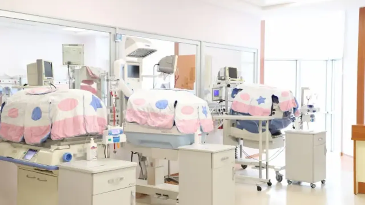 Yenidoğan ünitesinde yangın çıktı: 15 bebek öldü